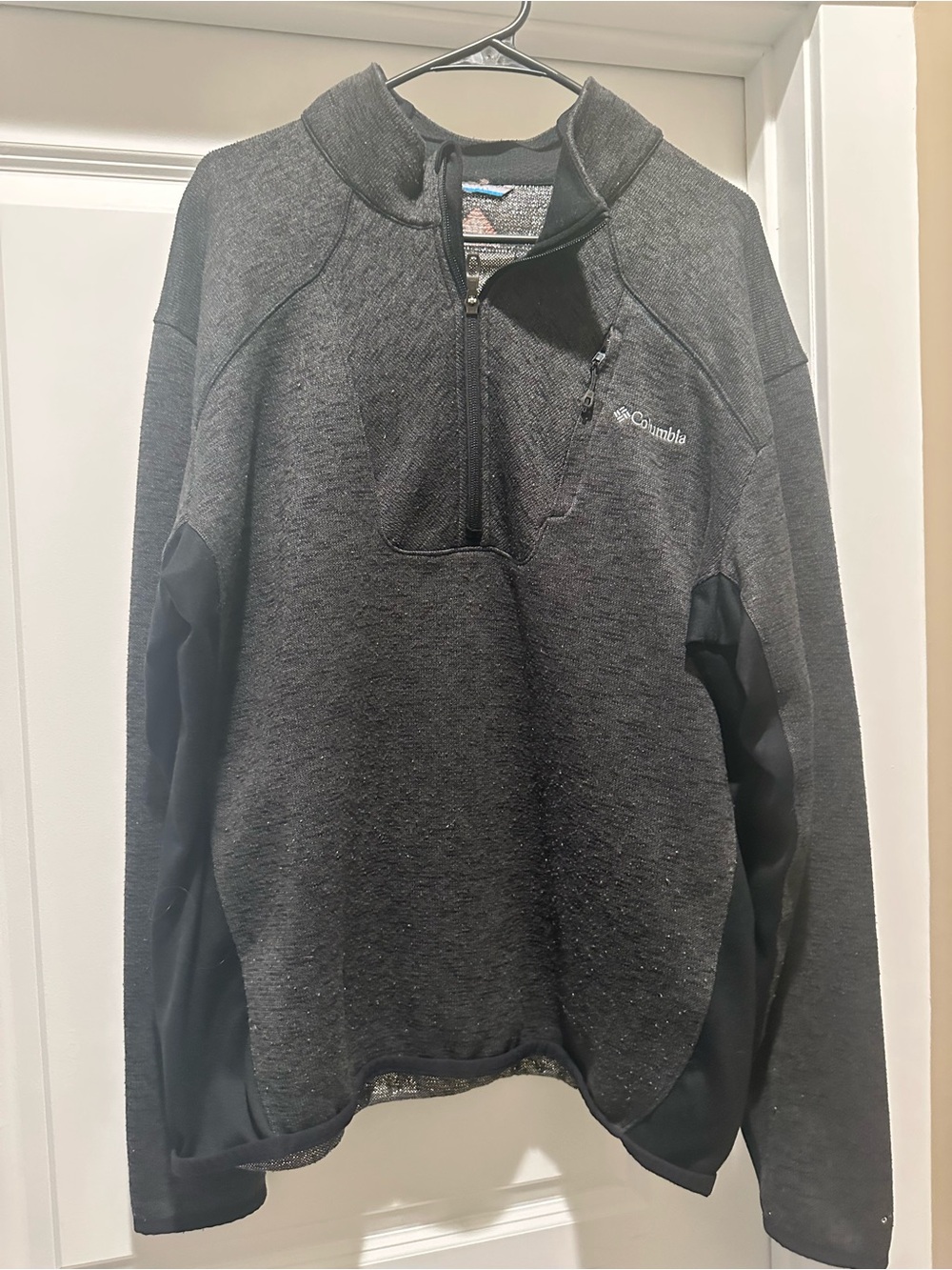 Columbia Men's Charcoal Gray Quarter-Zip Pullover